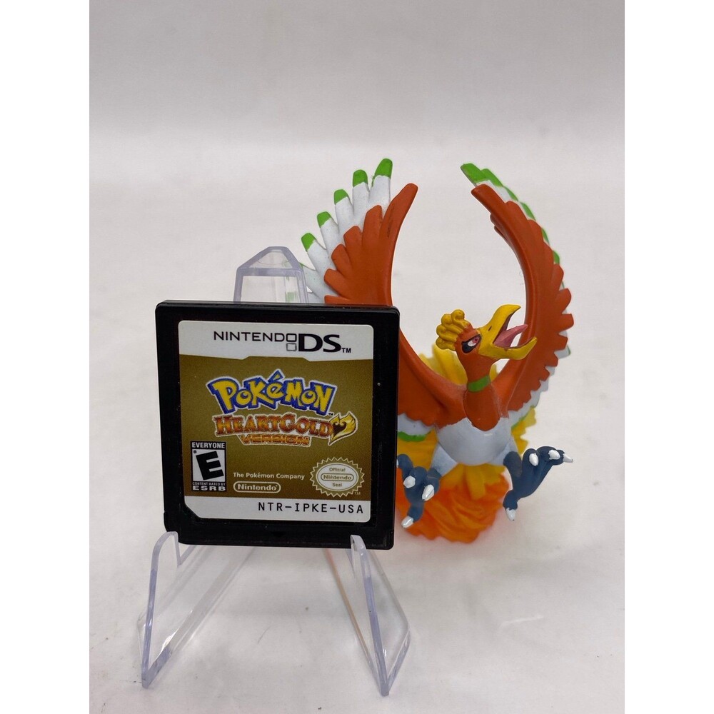 Pokemon: HeartGold Version (Nintendo DS, 2010) Authentic cart w preorder figure